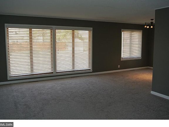 5th image of 527 S Green Ave
