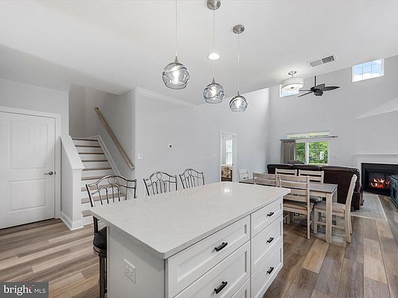 5th image of 38402 Wicklow Ln #35