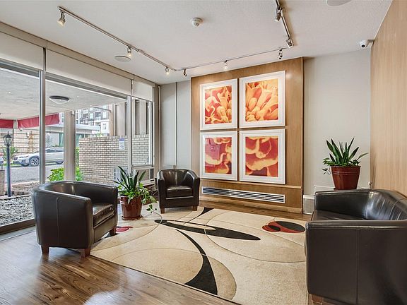 5th image of 1111 N Ash St APT 108