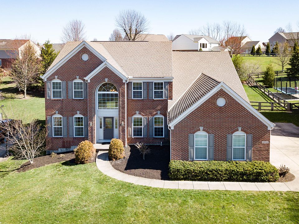 1st image of 10220 Pembroke Dr