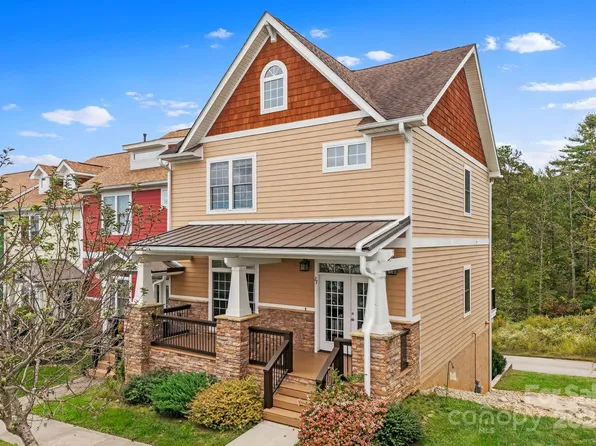 27 Walnut Springs Dr, Asheville, NC 28804