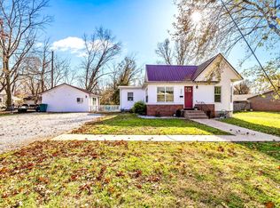 407 W Benton Street, Monett, MO 65708