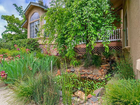3rd image of 3442 Santos Cir