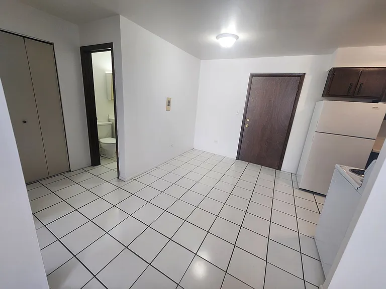 1140 Lathrop Ave — Photo 3