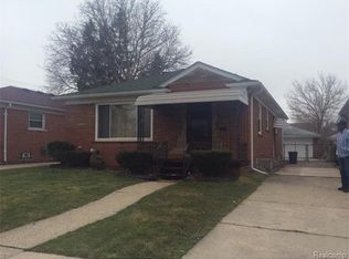 24301 Phlox Ave, Eastpointe, MI 48021