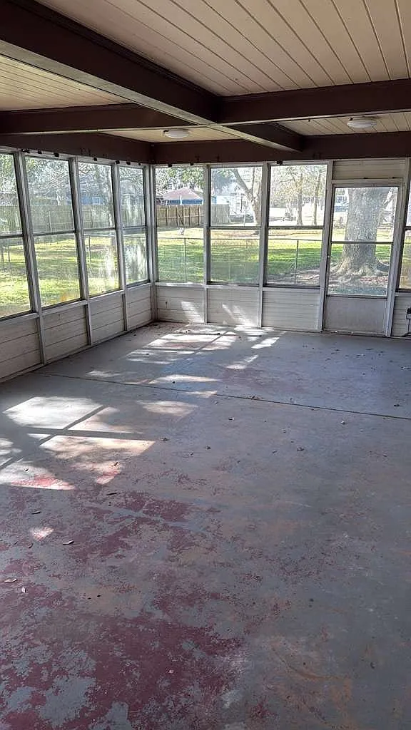 Screened terrace - 3112 15th St