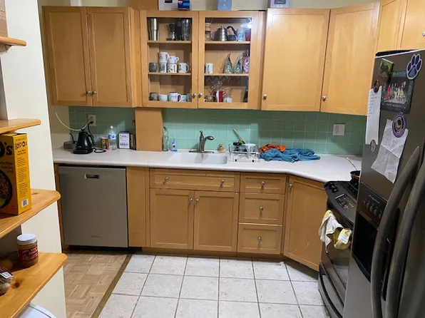 225 High St #2, Brookline, MA 02445