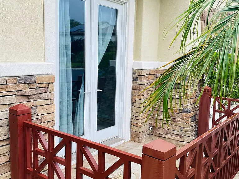 1162 Alexandra Ln — Photo 22