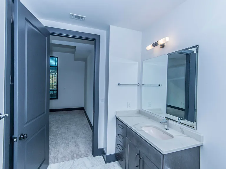 5 Gadsdenboro St #312 — Photo 14