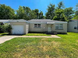 302 W Whiteside St, Springfield, MO 65807