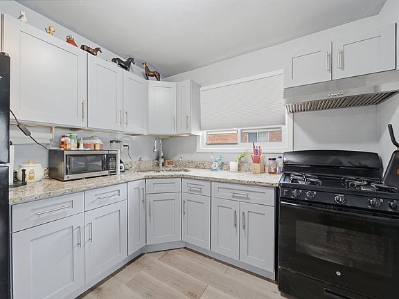 5th image of 6909 S Ada St