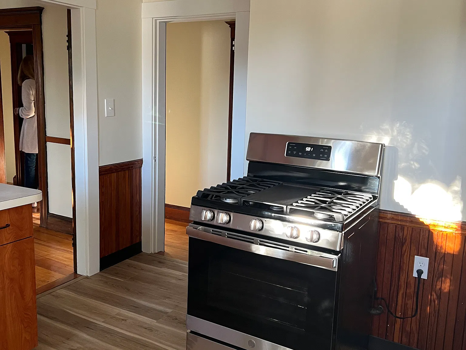 2 bed, 1050 sqft, $2,800 — Photo 3
