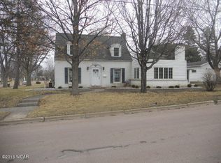303 S Swain St, Redwood Falls, MN 56283