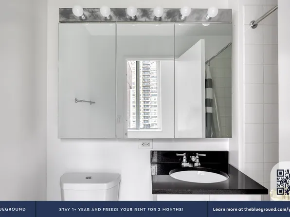 180 Riverside Boulevard image 17 of 31