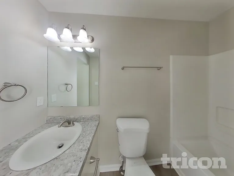 2869 Ludwig Dr — Photo 10