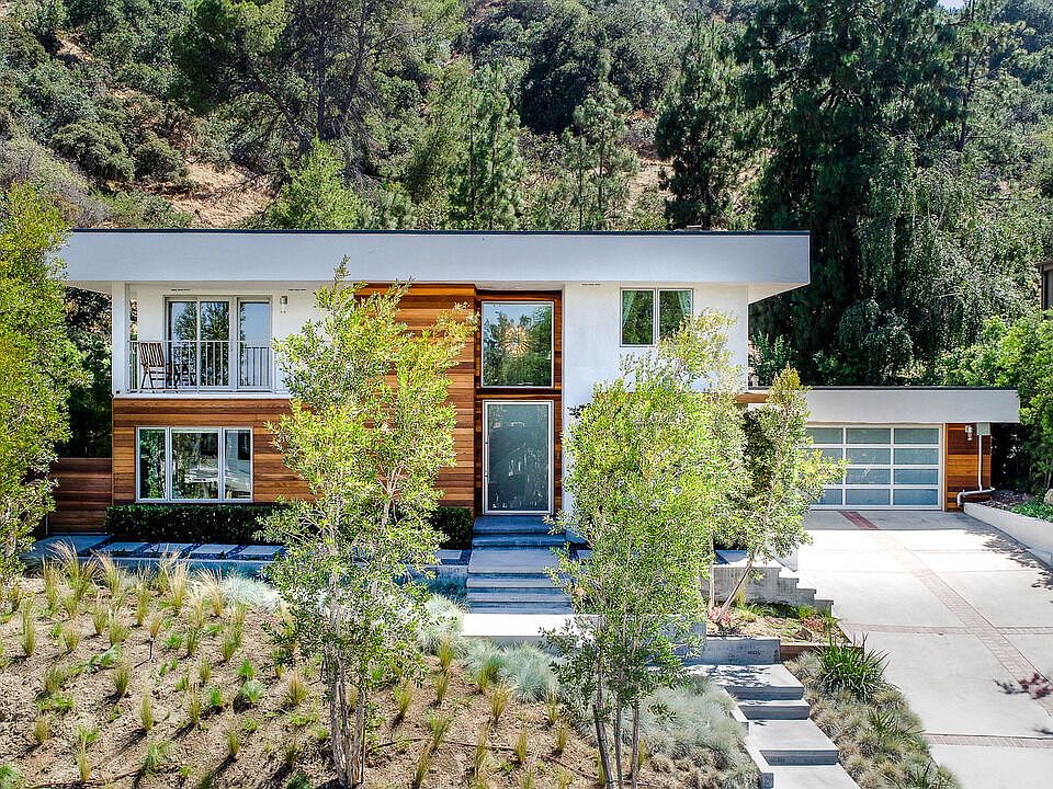1st image of 10832 Wrightwood Ln