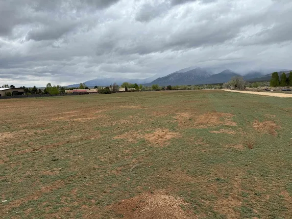 Martinez Ln, Taos, NM 87571