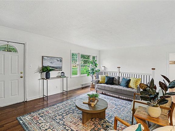 5th image of 7503 Harry S Truman Dr