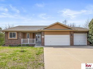 2920 Rahn Blvd, Bellevue, NE 68123