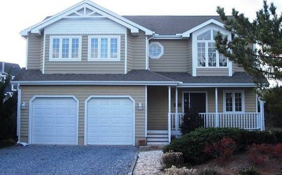 1st image of 104 W Cape Shores Dr