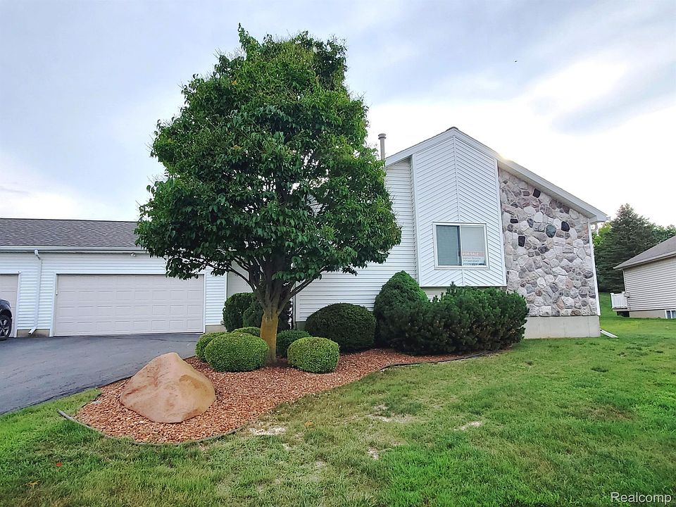 1st image of 7299 Hawthorne Cir
