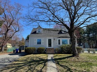 16 Sunnyfield Rd, Bedford, MA 01730