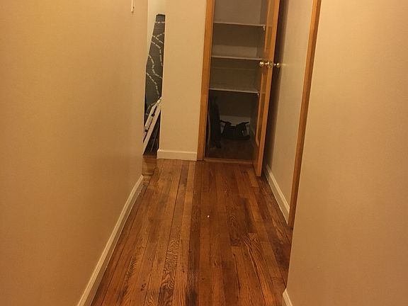 4th image of 3178 34th St