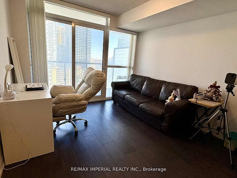 125 Redpath Ave #1802 — Photo 5