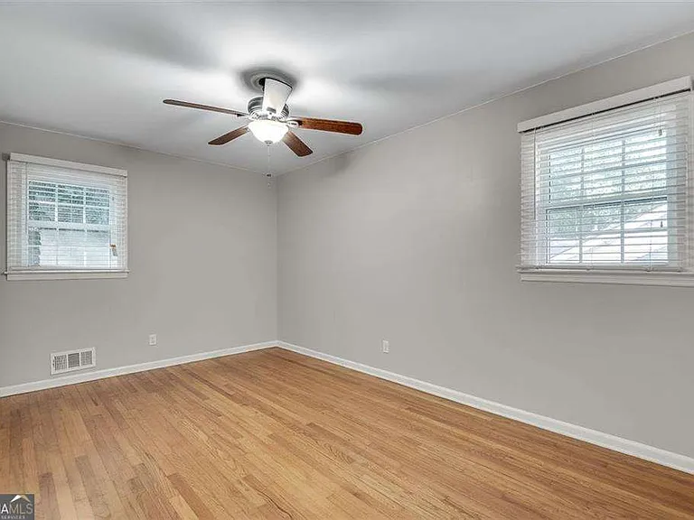 799 Marstevan Dr NE — Photo 21
