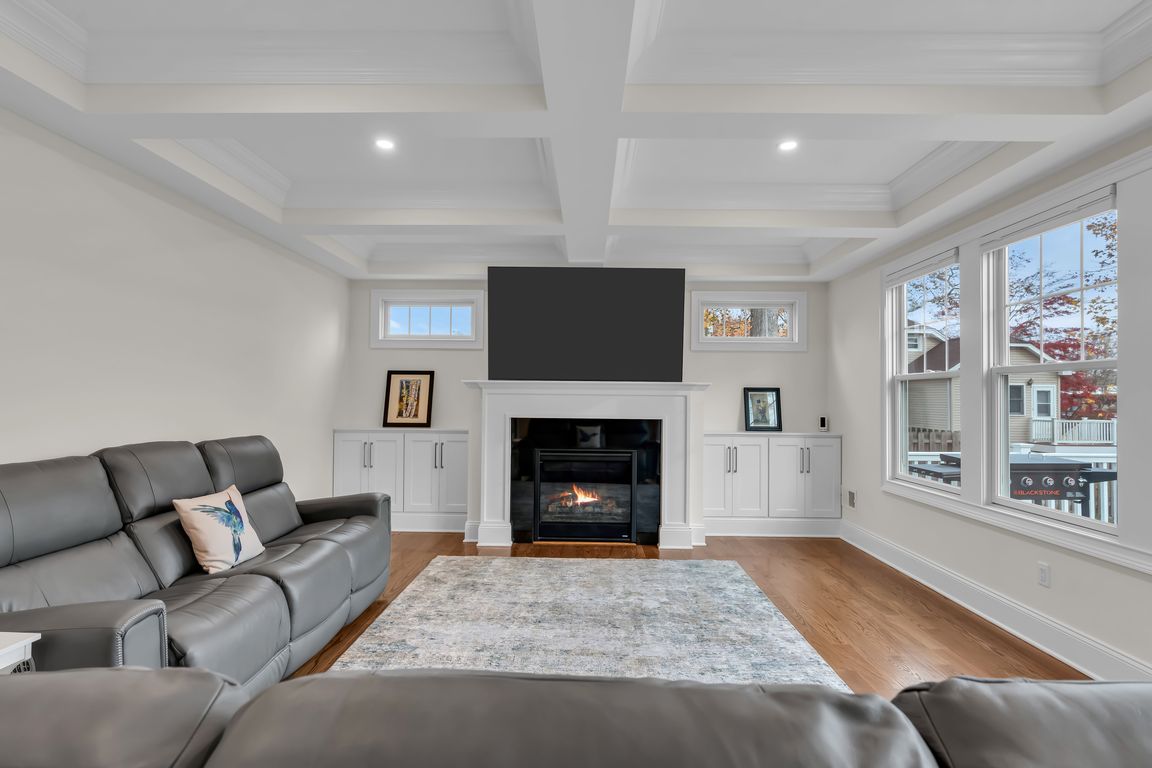 next background image