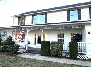 721 S Park St, Carlton, OR 97111