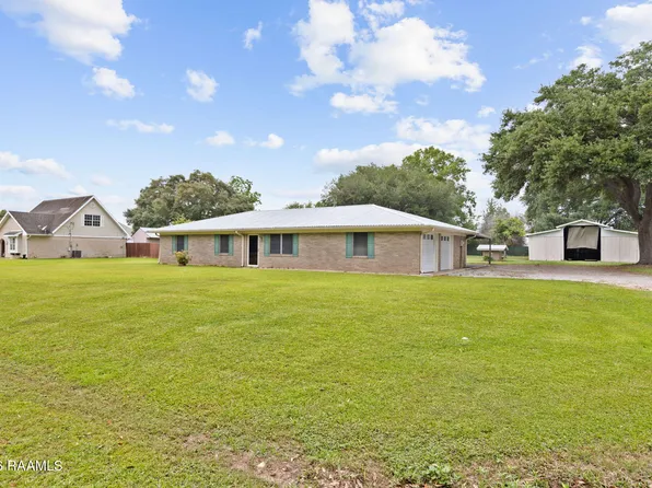 1116 Briar Patch Rd, Broussard, LA 70518