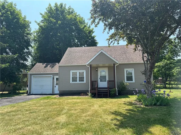 5 Lennon Pl, Whitesboro, NY 13492