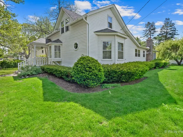 55 W Paddock St, Crystal Lake, IL 60014