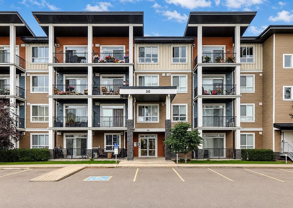 1st image of 30 NE Walgrove Walk SE #409