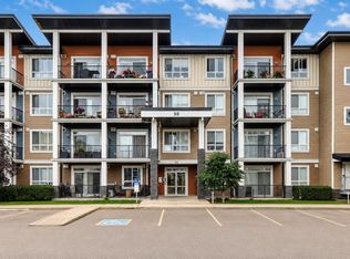 30 NE Walgrove Walk SE #409, Calgary, AB T2X4M9