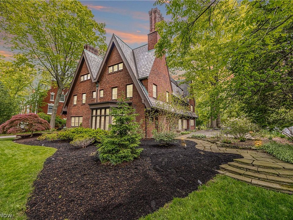1st image of 3085 Fairmount Blvd