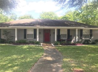 1703 Alexander Dr, Waxahachie, TX 75165