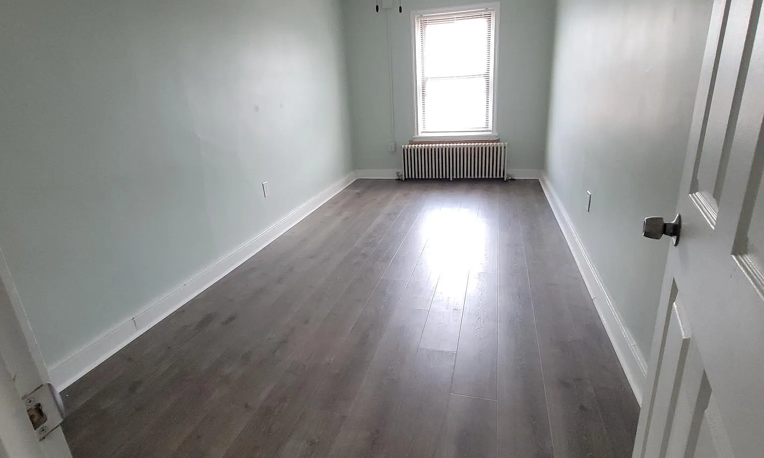 1 bed, 750 sqft, $1,050 — Photo 4