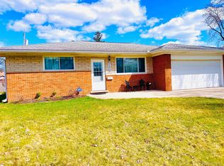 31618 Rosenbusch Dr, Warren, MI 48088