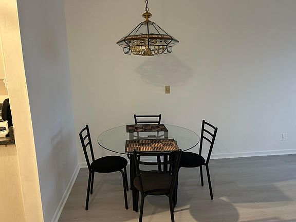 5th image of 6263 NE 19th Avenue #927