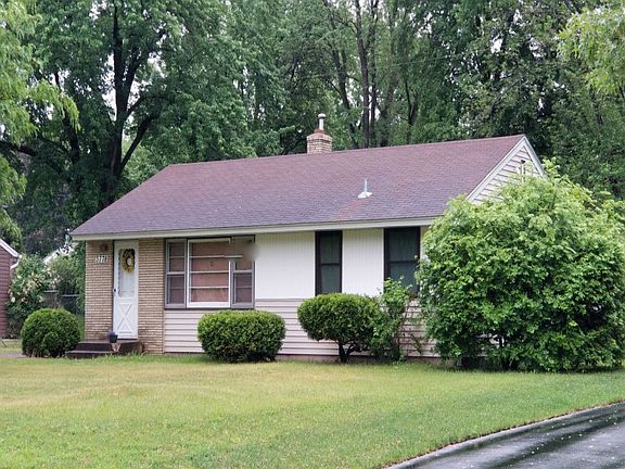 2nd image of 3778 Dennis Ln