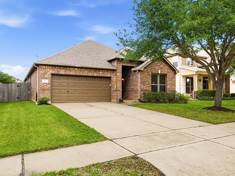 11103 Avery Oaks Ln — Photo 3