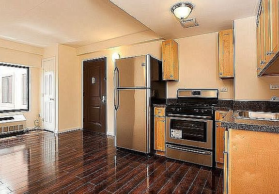 3rd image of 26-27 2nd St #5EA