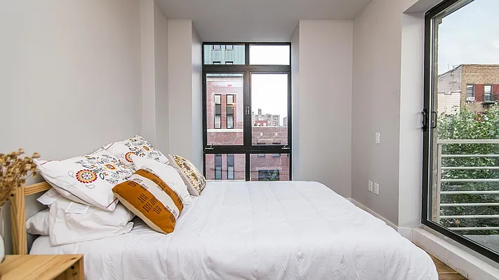 Rented by Nooklyn NYC LLC | media 15