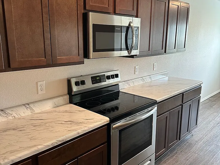 3216 E Jacob Ln — Photo 14