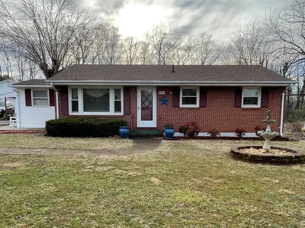 5921 Rockford School Rd, Gretna, VA 24557