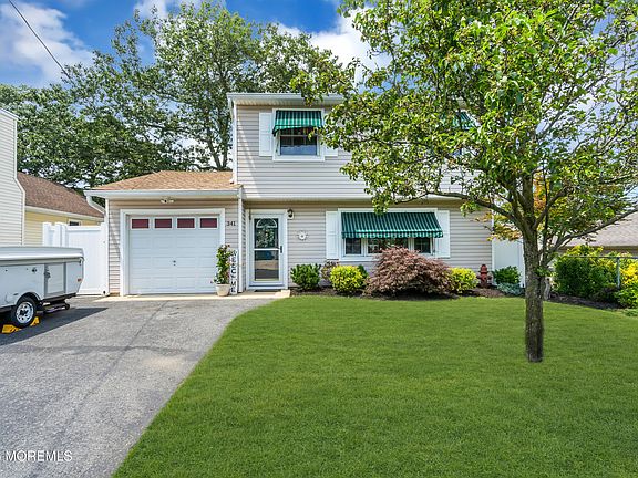 3rd image of 341 17th Avenue