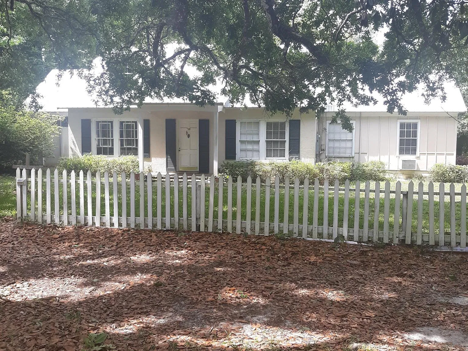 23443 Main St — Photo 1