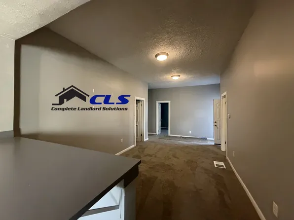 1543 3rd Ave, Terre Haute, IN 47807